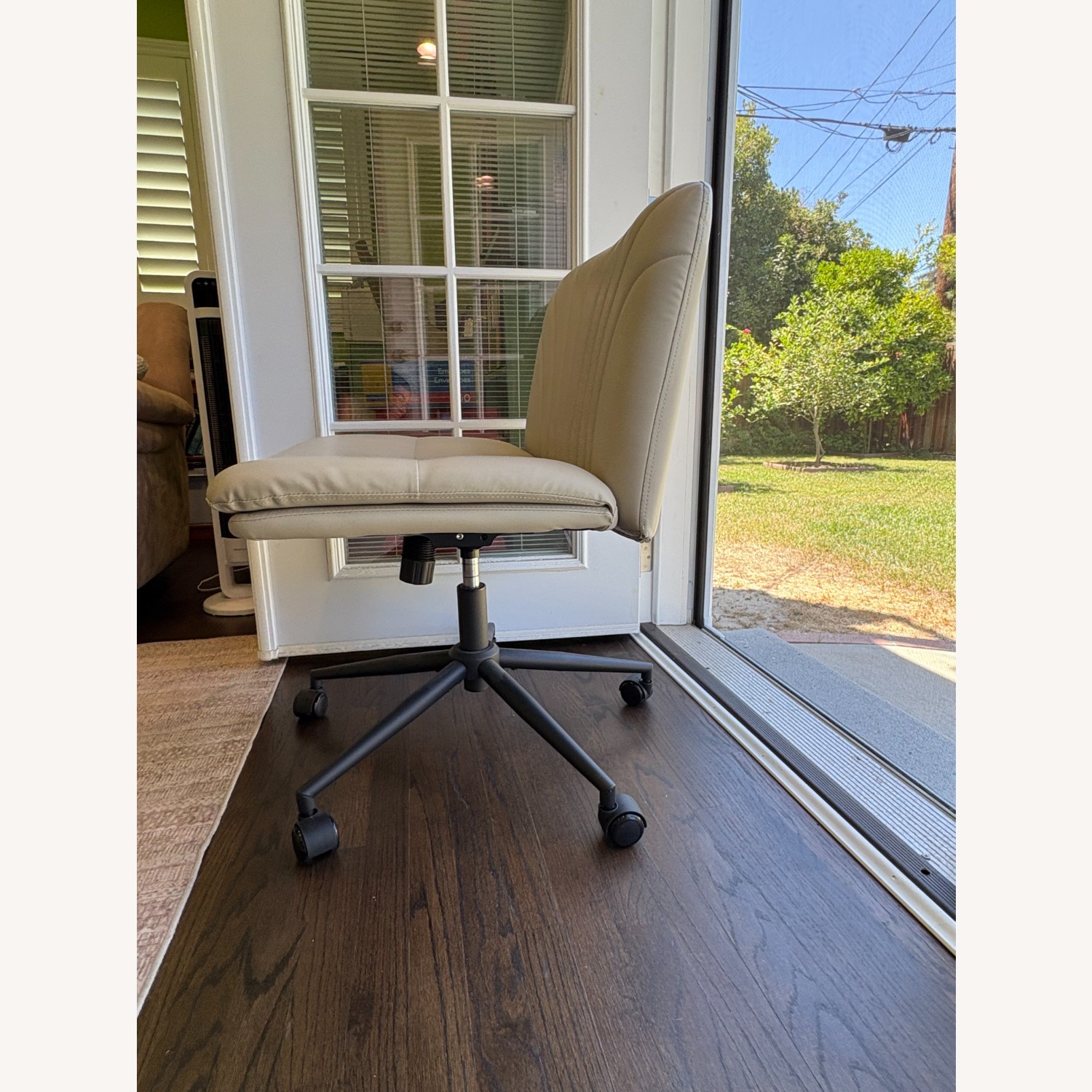 Amazon Marsail Armless - image-3