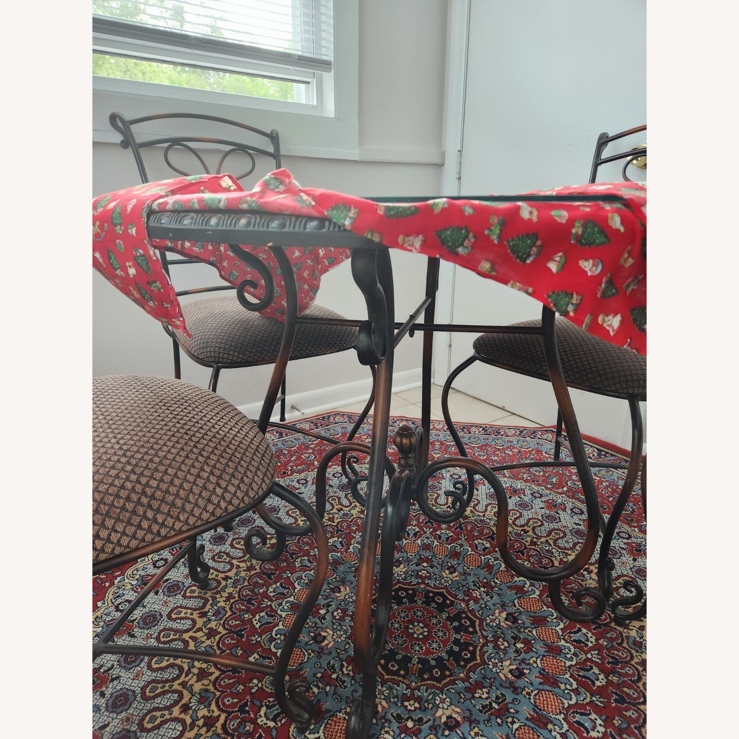 Small Round Breakfast Table with 4 Chairs  - image-2