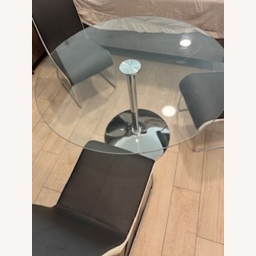 Used Dinner Set  for sale on AptDeco