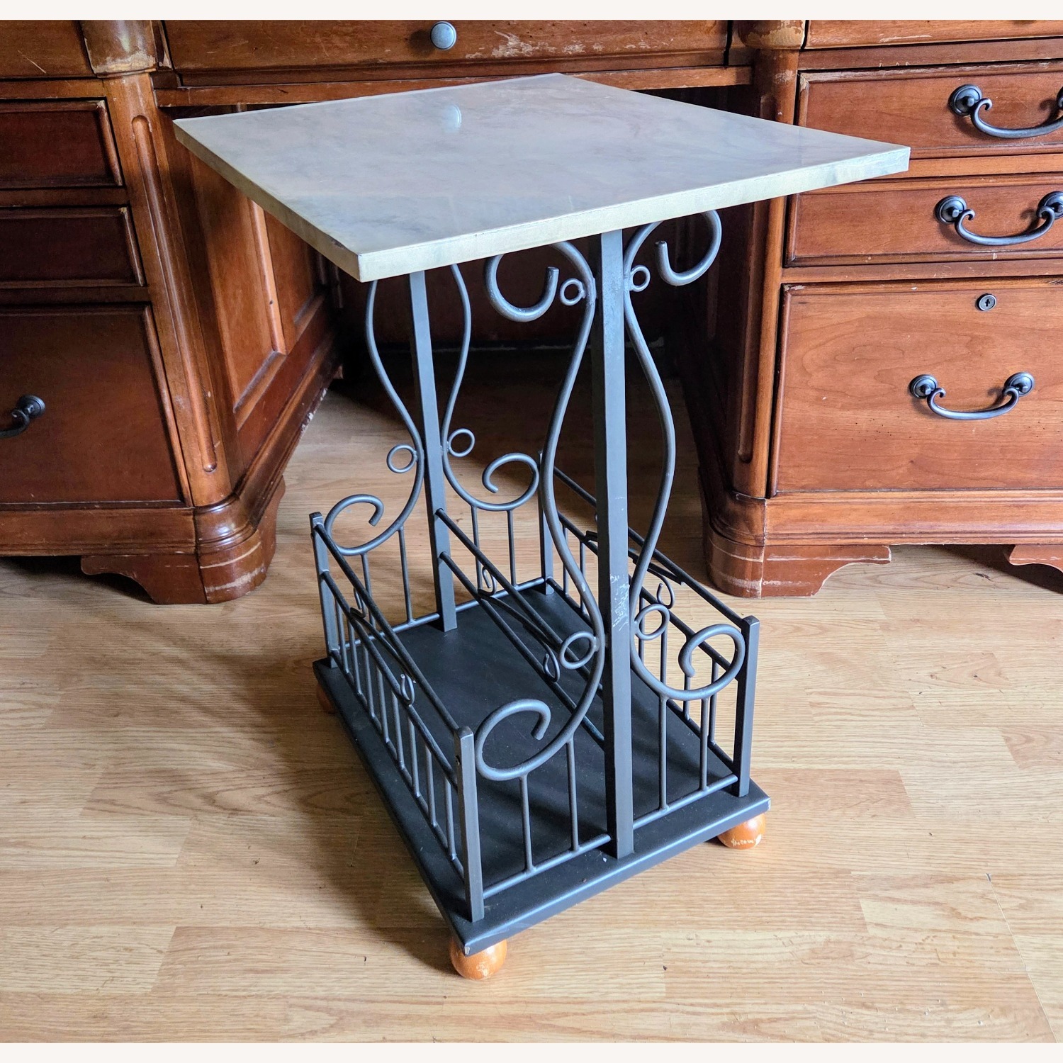 Metal Magazine Rack - image-4