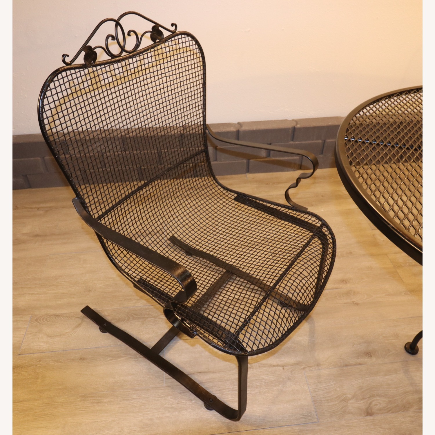 Russell Woodard Wrought Iron Sculptura Patio Set - image-7