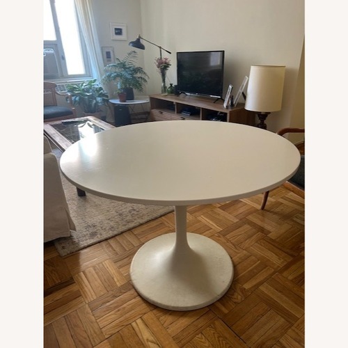 Used IKEA DOCKSTA White Round Table for sale on AptDeco