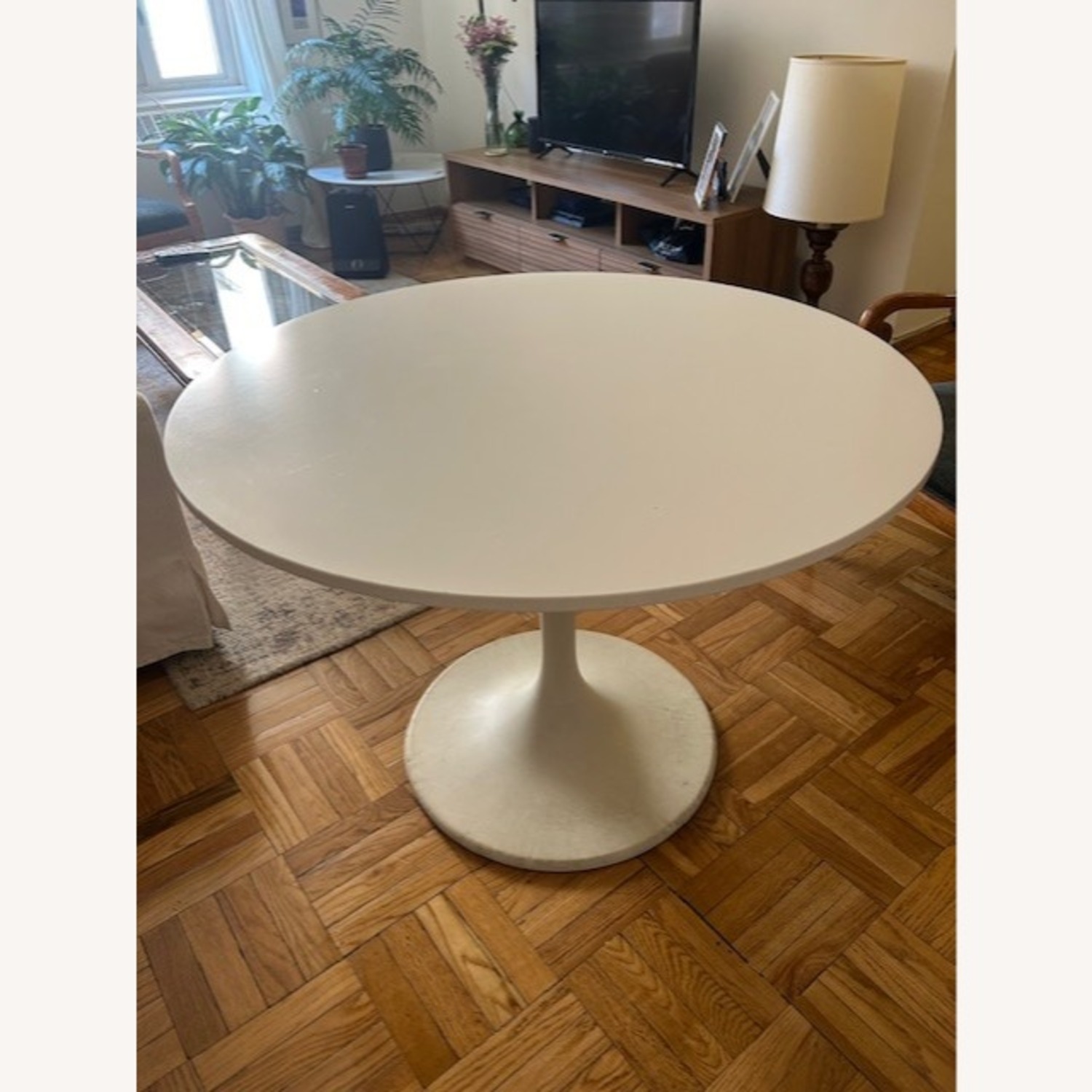 IKEA DOCKSTA White Round Table - image-3