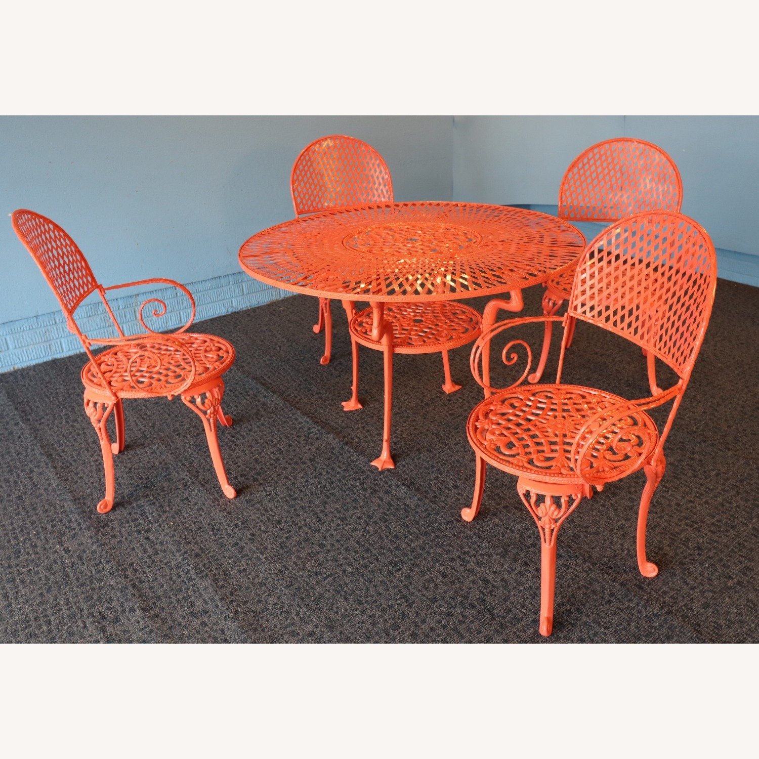 1950s Flamingo-Themed Wrought Iron Patio Set - image-1