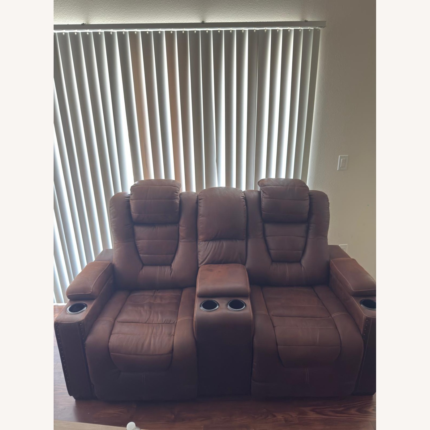 2 Seater Recliner W Storage - image-4