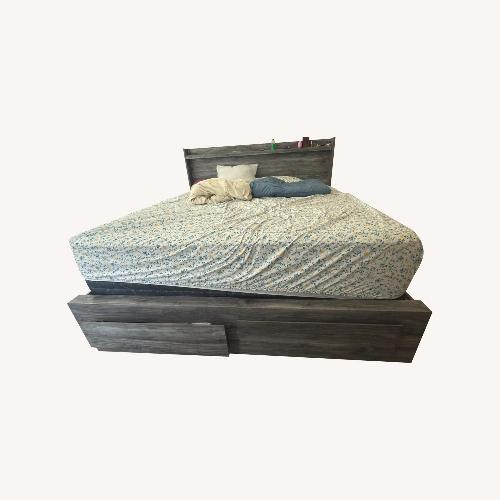 Used King Sized Bed  for sale on AptDeco