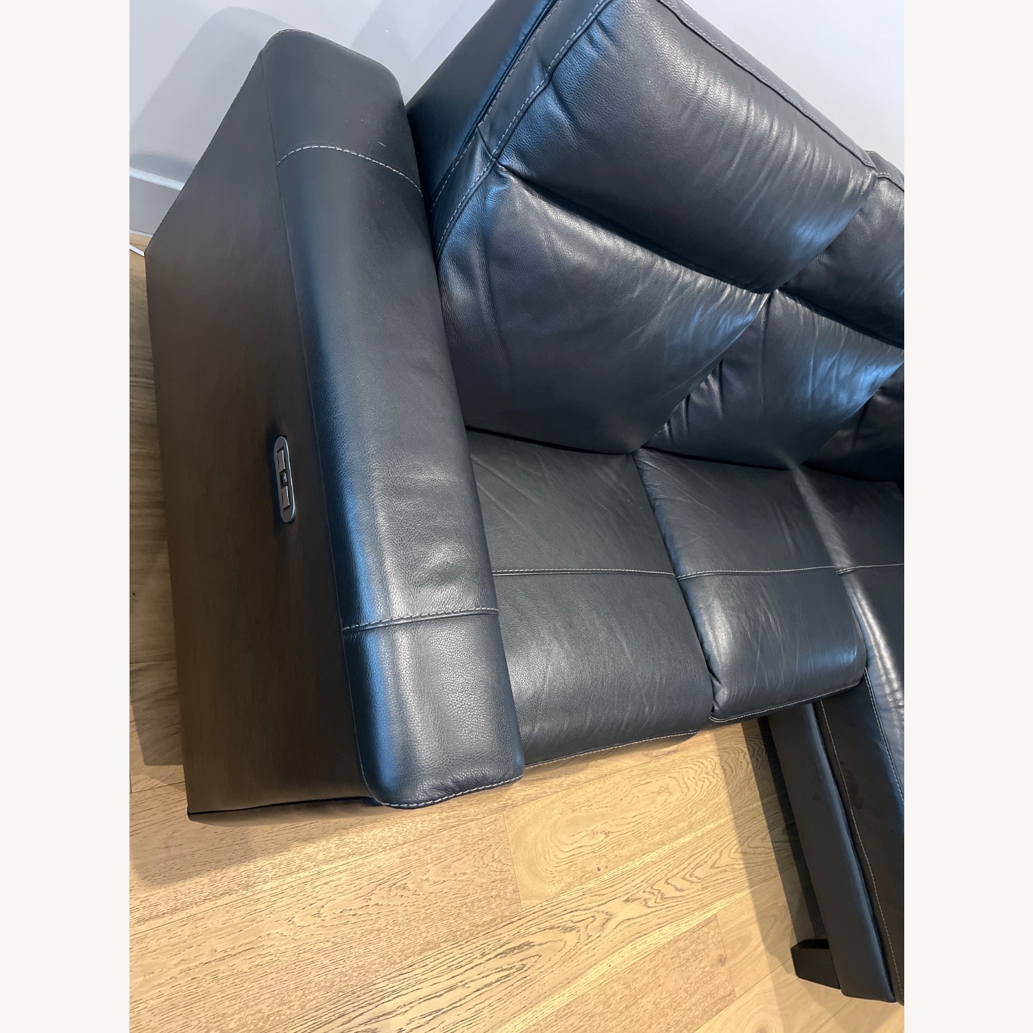 Raymour & Flanigan Ace 3pc Power Sectional - image-19