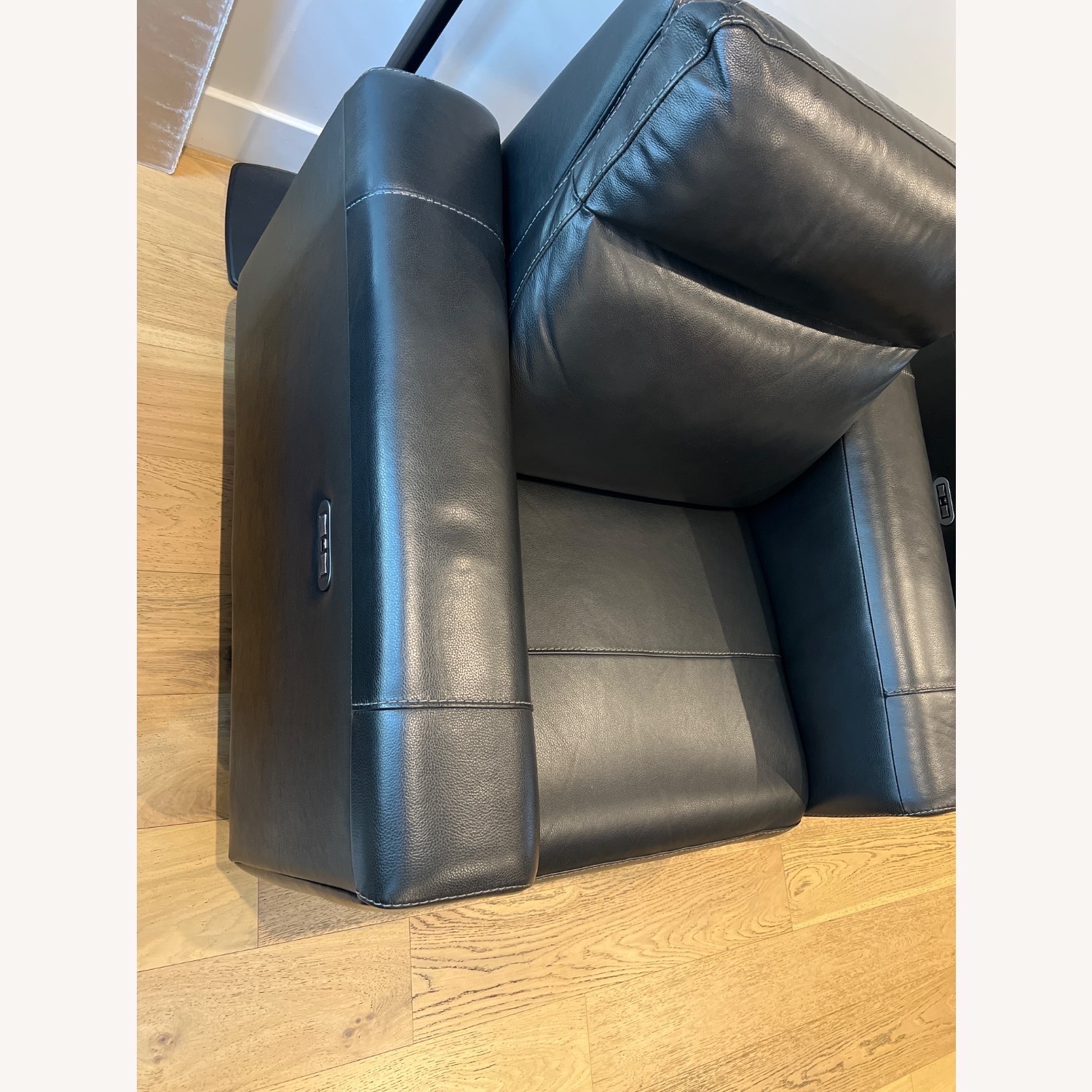 Raymour & Flanigan Ace 3pc Power Sectional - image-9