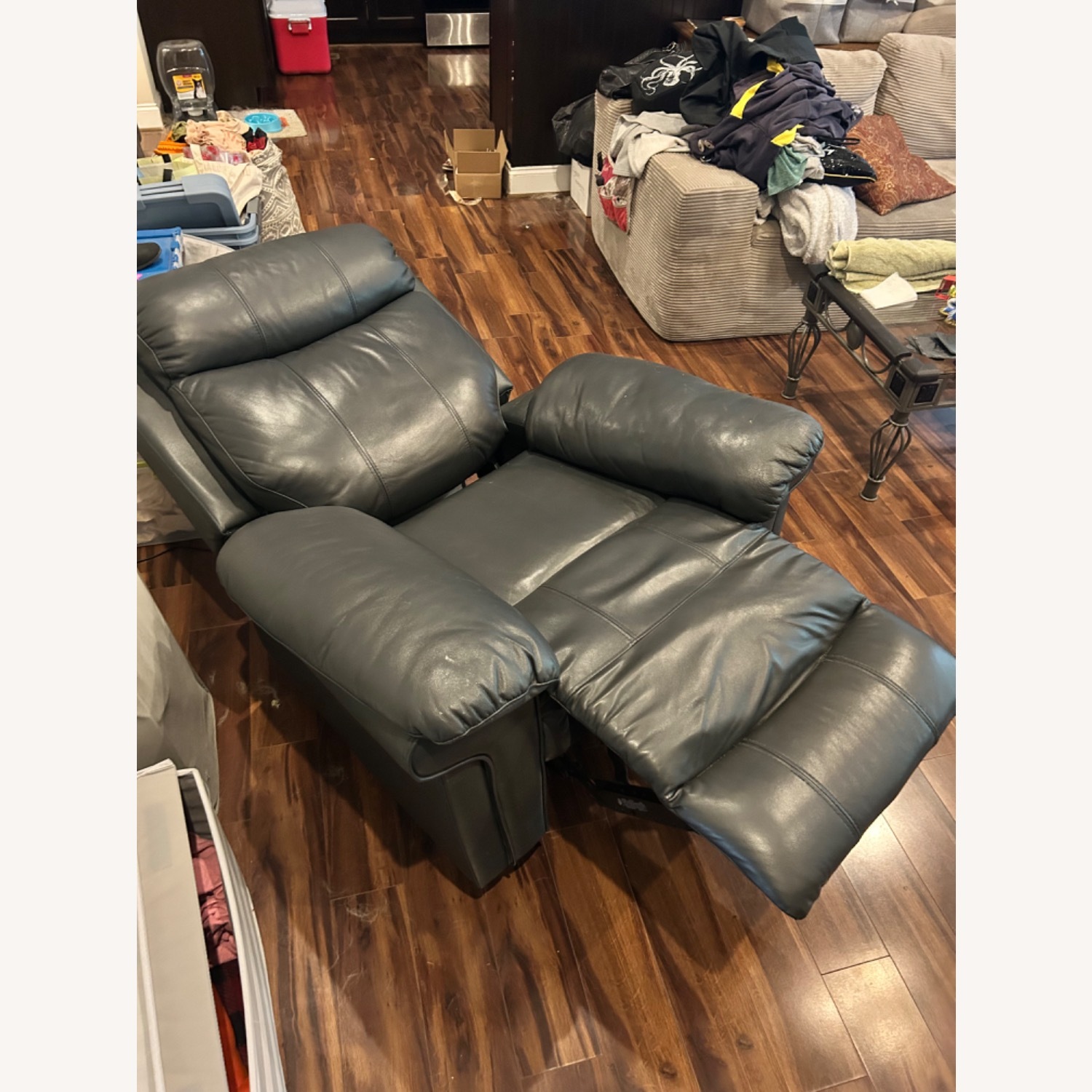 Leggett & Platt Comfy Recliner - image-2