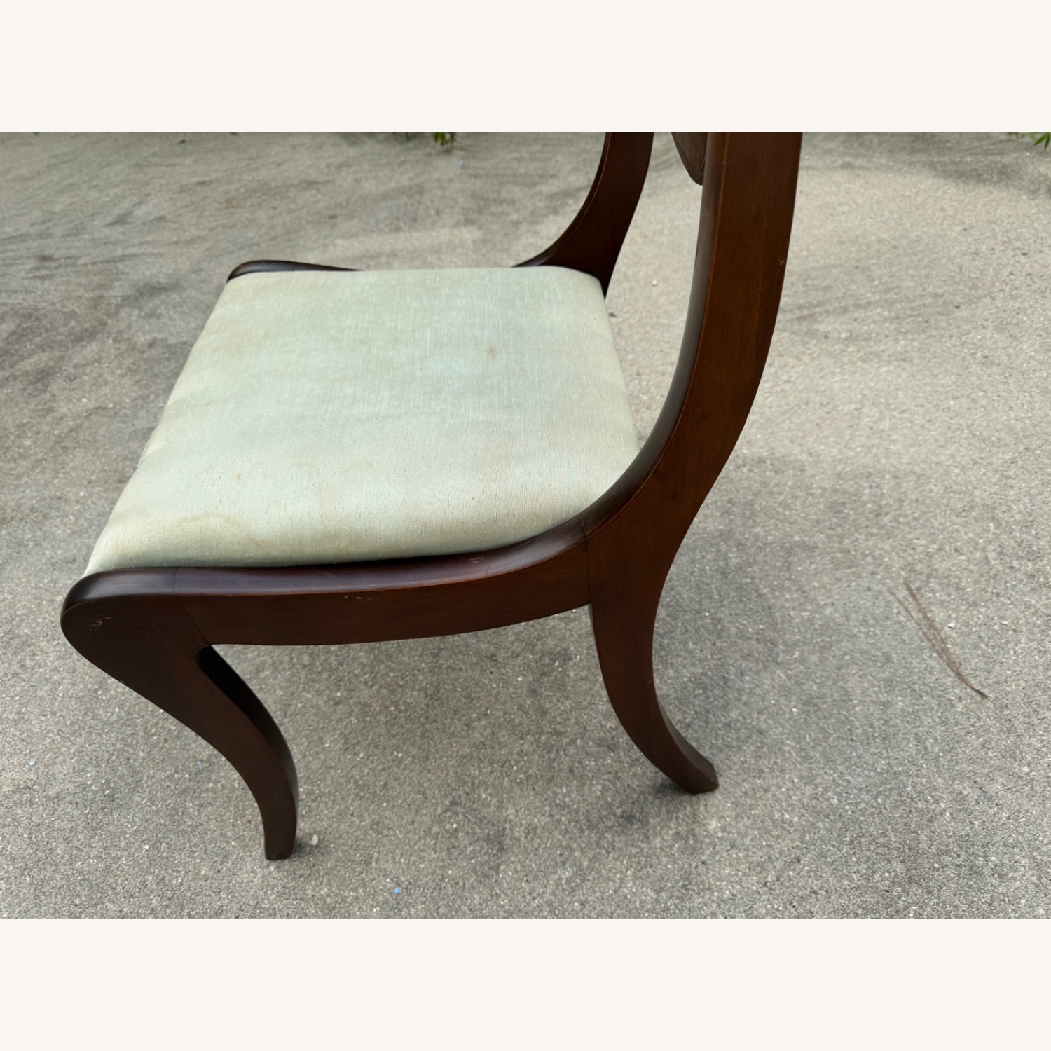 Antique/Vintage Mahogany Dining Suite - image-7