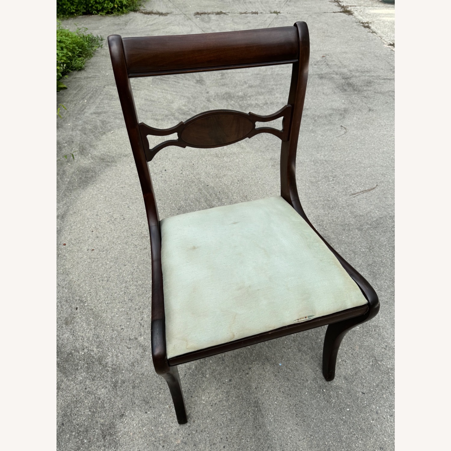 Antique/Vintage Mahogany Dining Suite - image-6