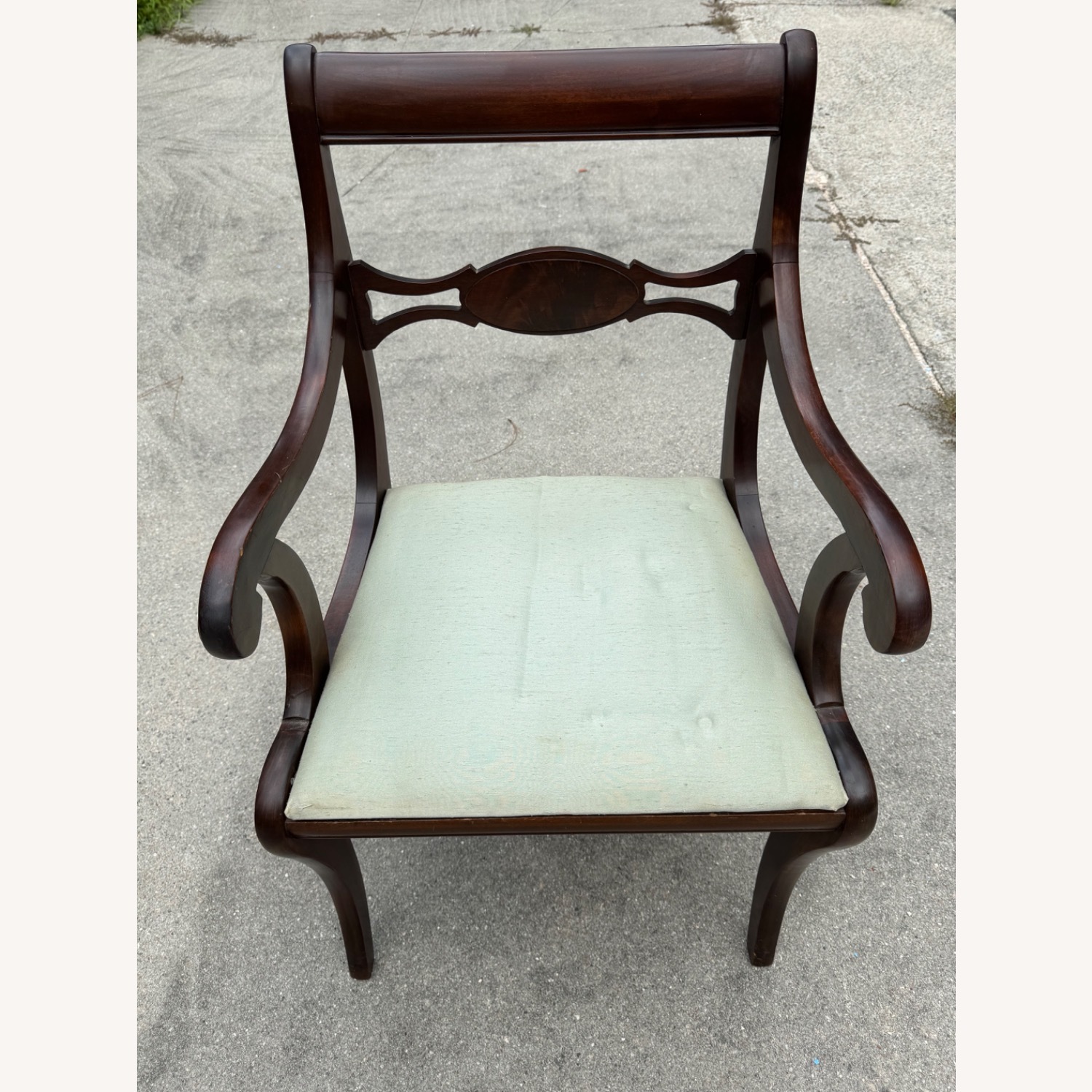 Antique/Vintage Mahogany Dining Suite - image-1