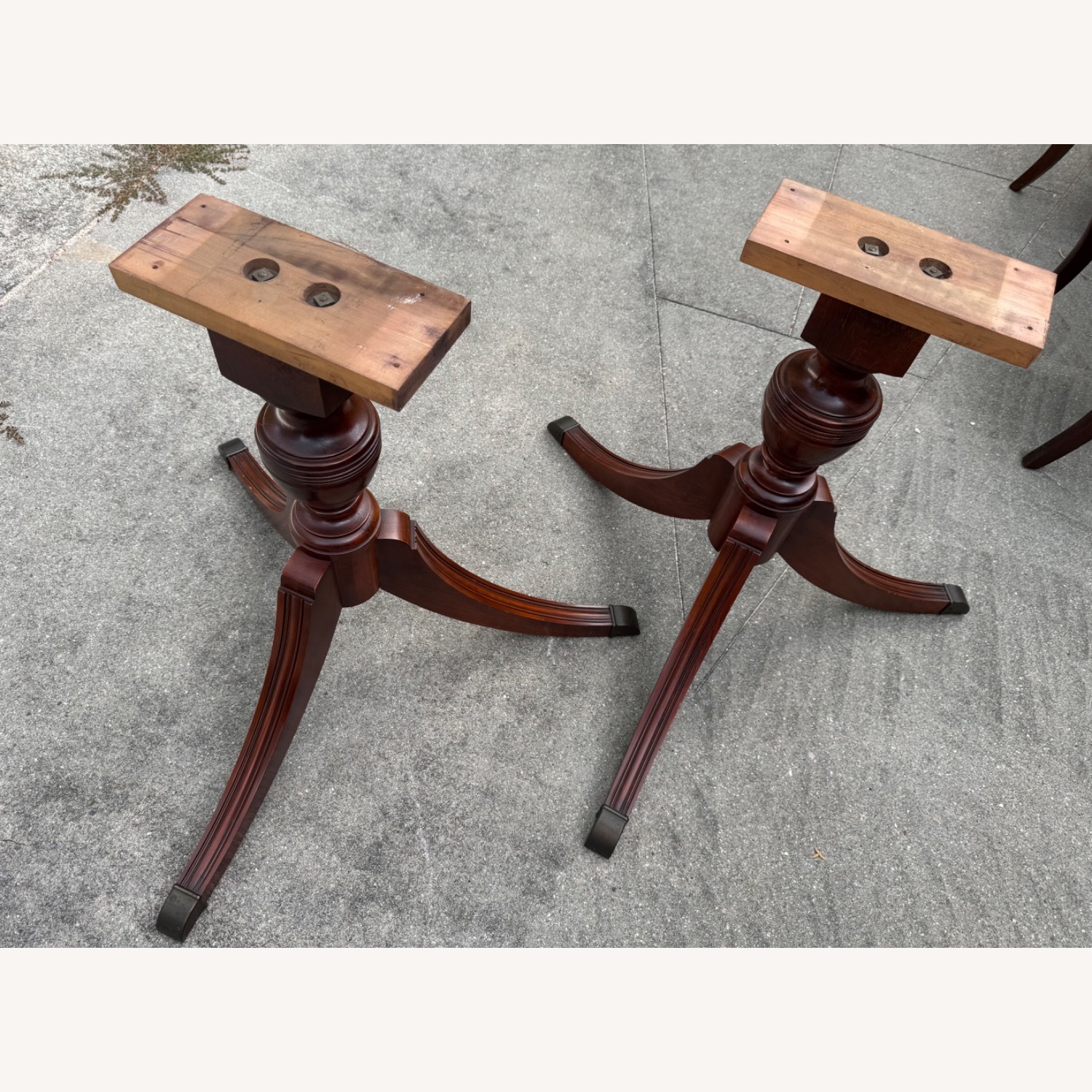 Antique/Vintage Mahogany Dining Suite - image-8