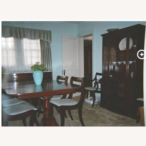 Used Antique/Vintage Mahogany Dining Suite for sale on AptDeco