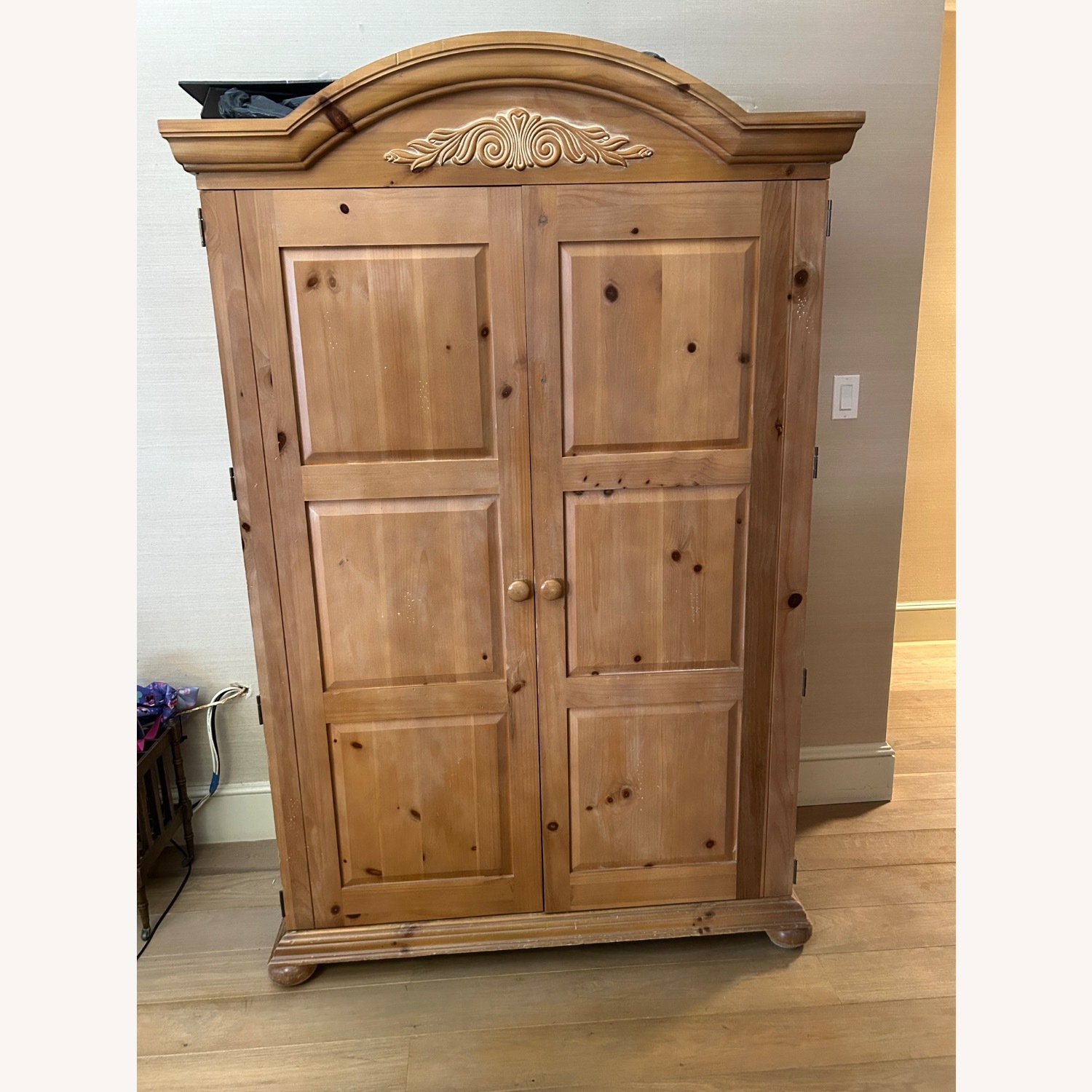 Broyhill Computer Armoire & Workstation - image-1