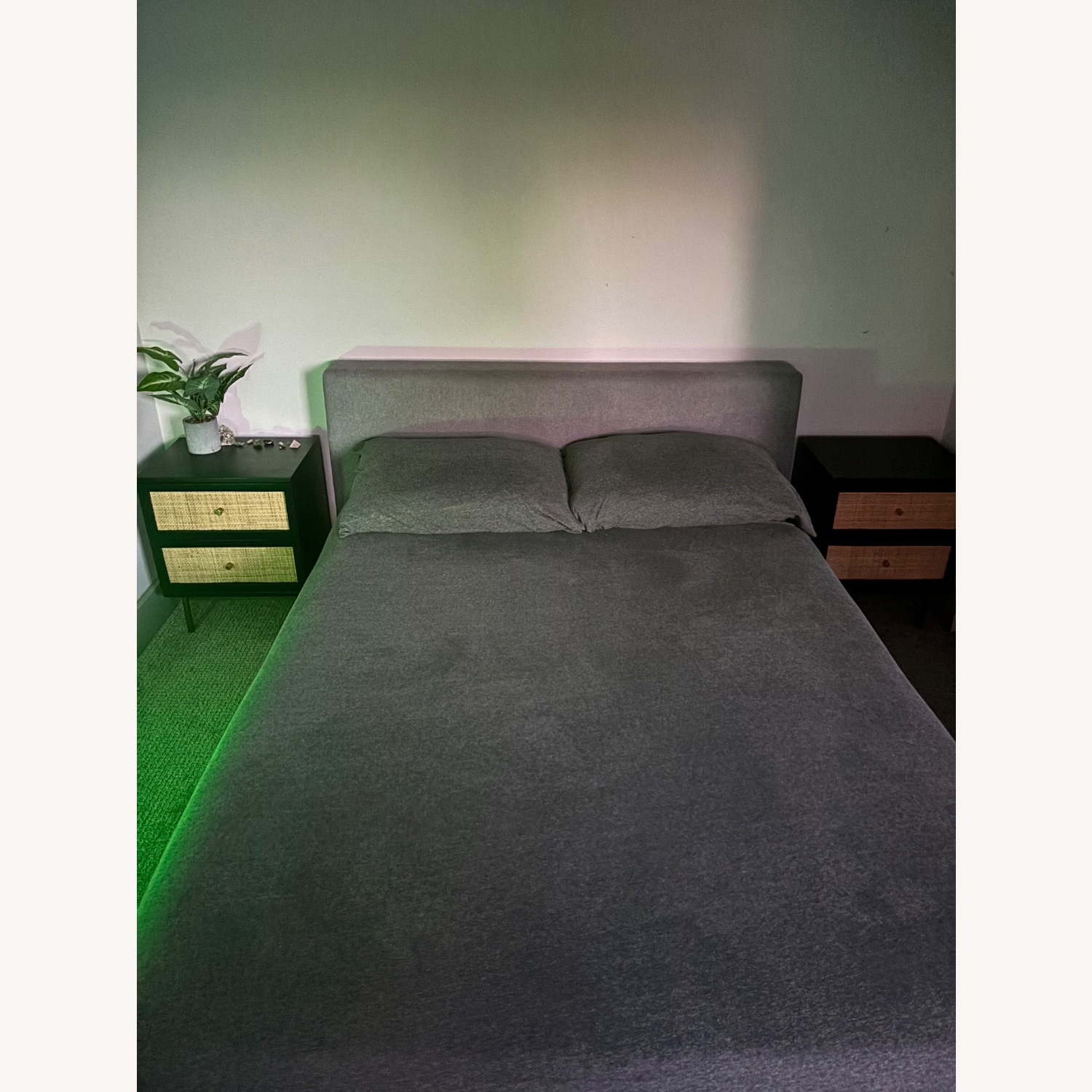 EQ3 Platform Bed Frame Full - image-6