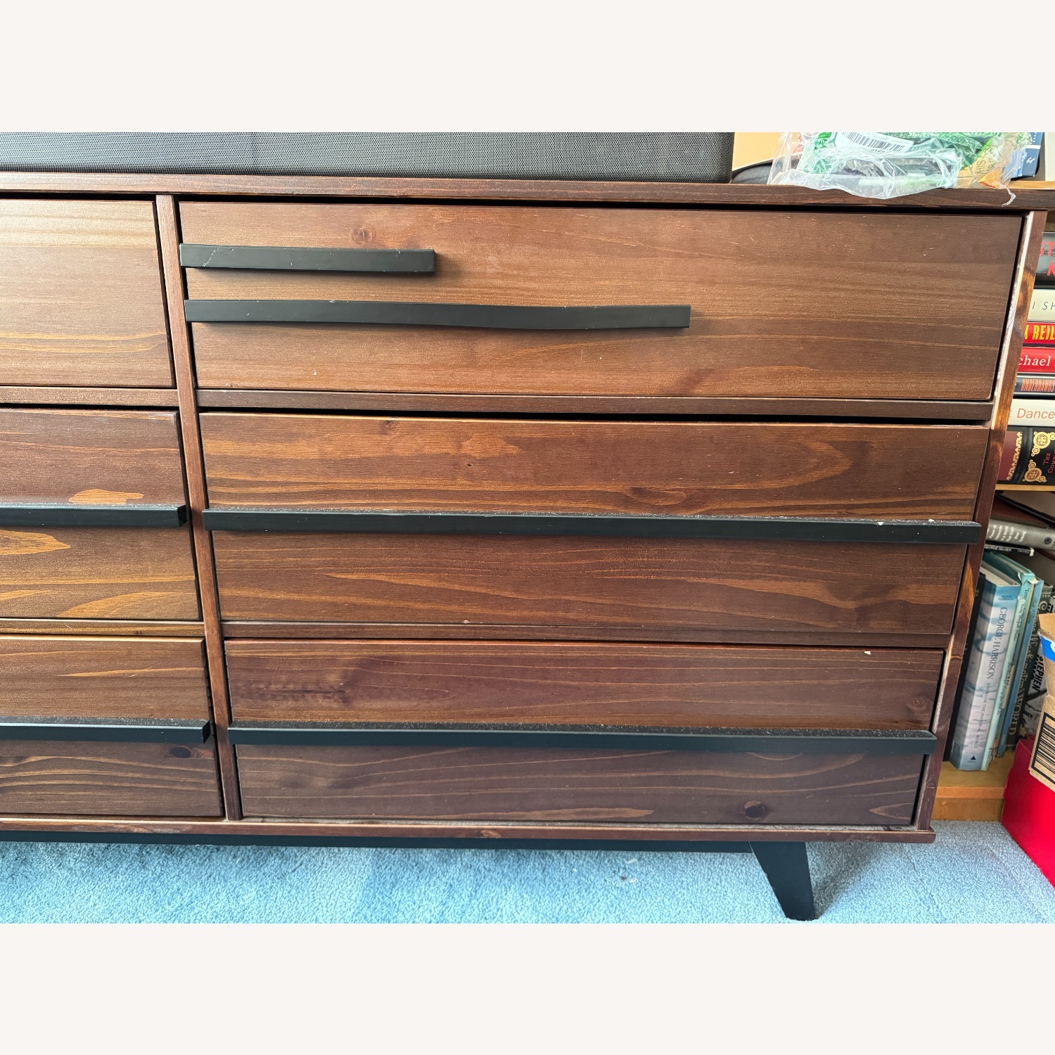 Amiliya Solid Wood Detailed 6-Drawer Dresser - image-3