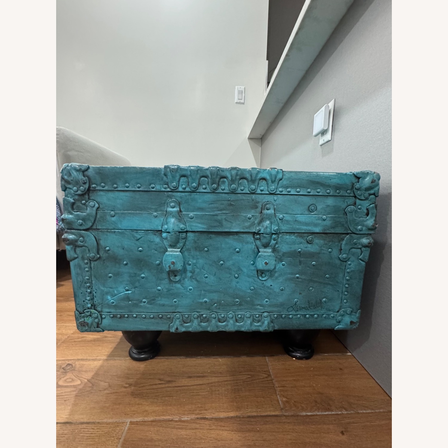 Vintage 1960s Turquoise Trunk - image-3