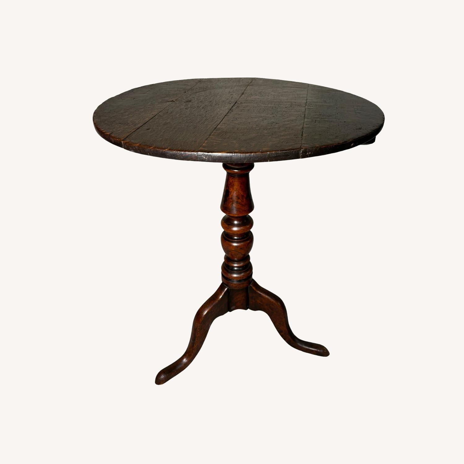 18th Century English Oak Round Tripod Table - image-0