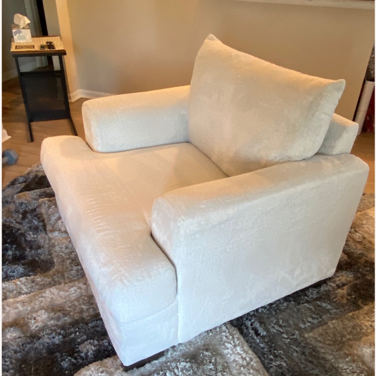 Value City Marlie Light Gray Chair - image-4