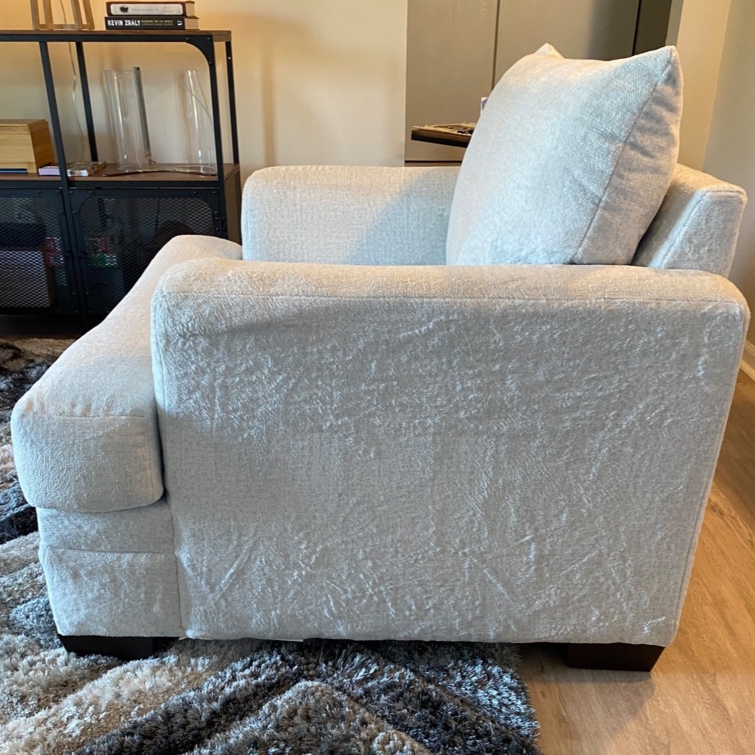 Value City Marlie Light Gray Chair - image-2