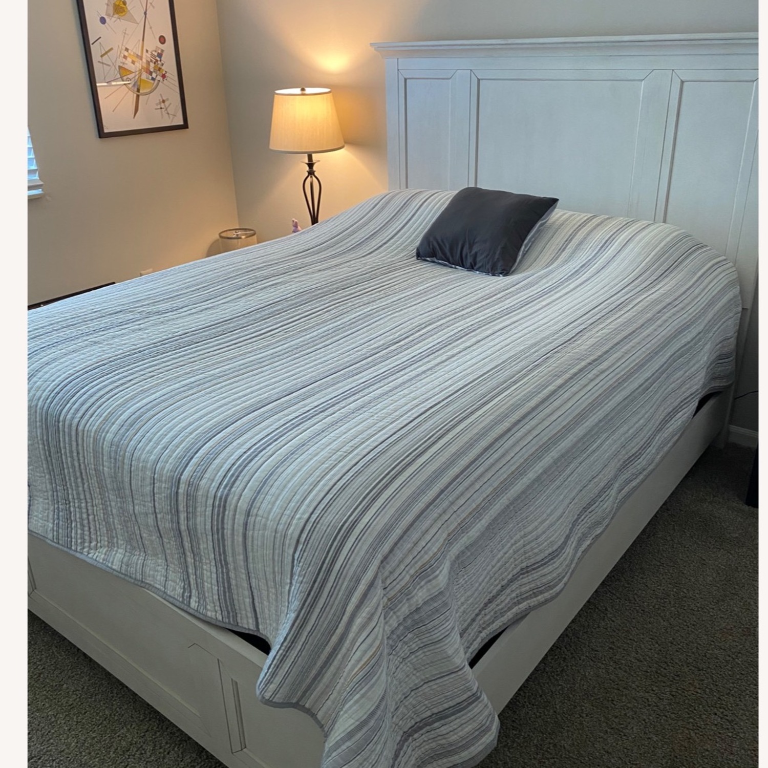 Value City Sealy Posturepedic Queen Size Bed - image-2