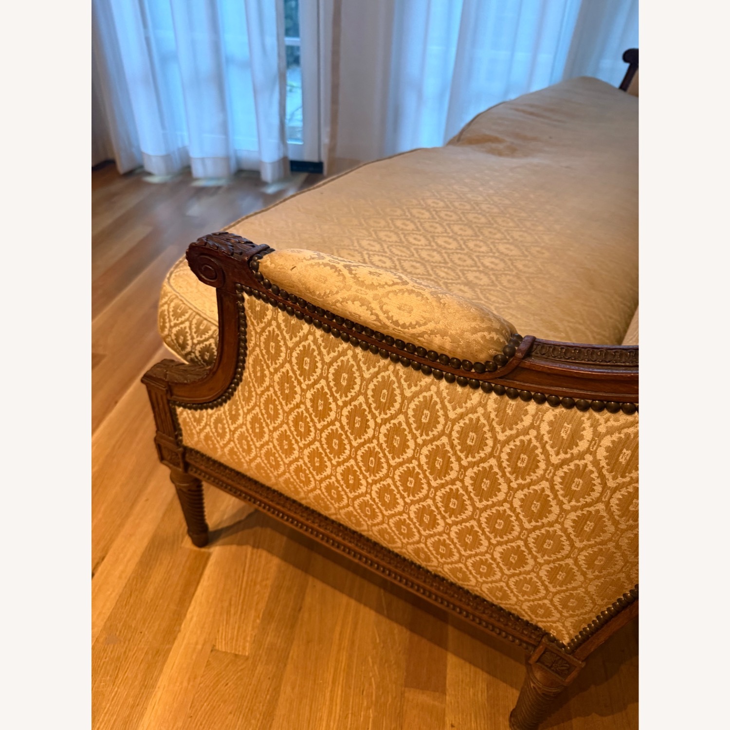 Antique Sofa - image-5