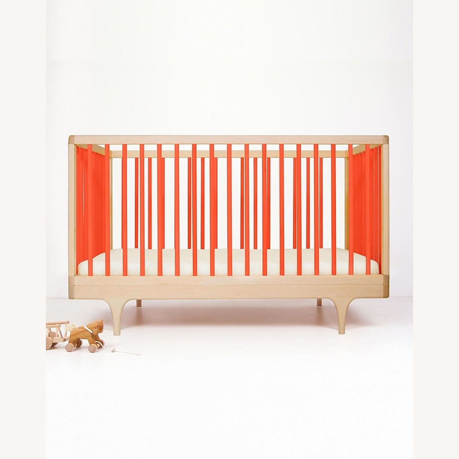 Kalon Caravan Crib - Red - AptDeco