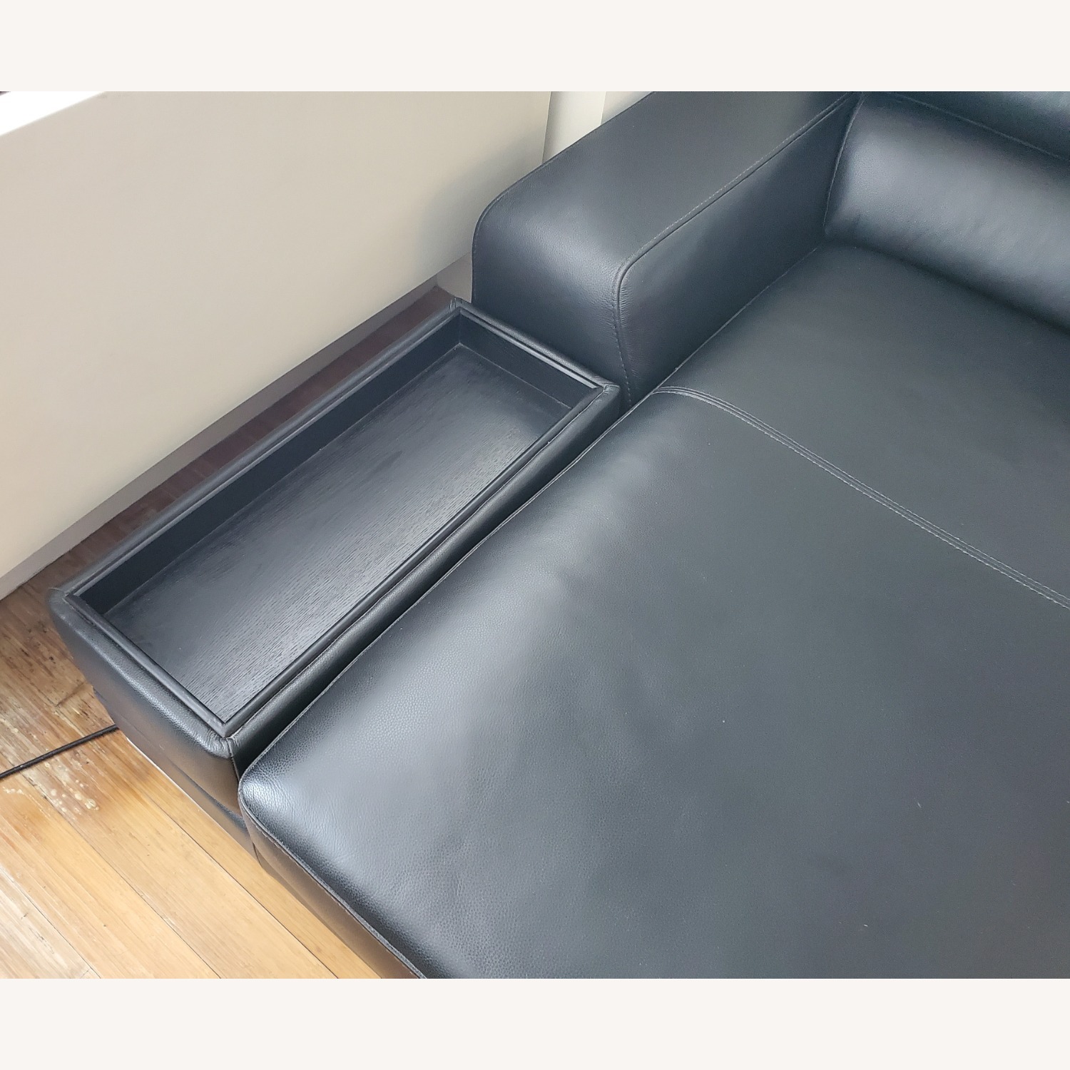 Modani Bergamo Black Leather Sectional - image-5