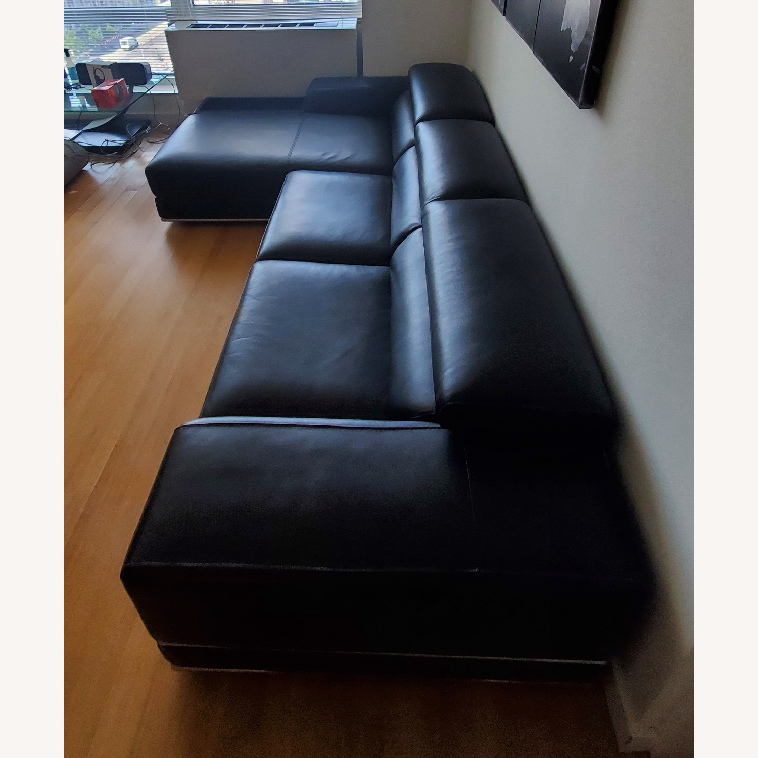 Modani Bergamo Black Leather Sectional - image-2