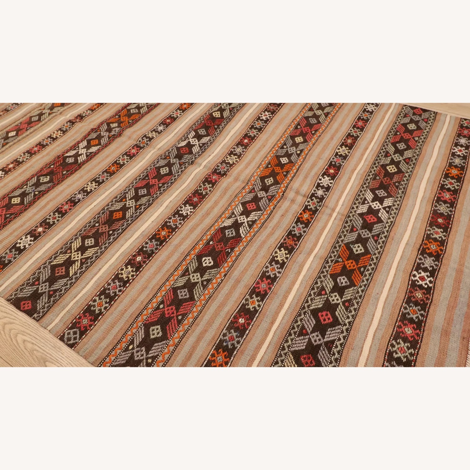 Midcentury Rustic Rug In Cappadocia Clay/Sandstone - image-5