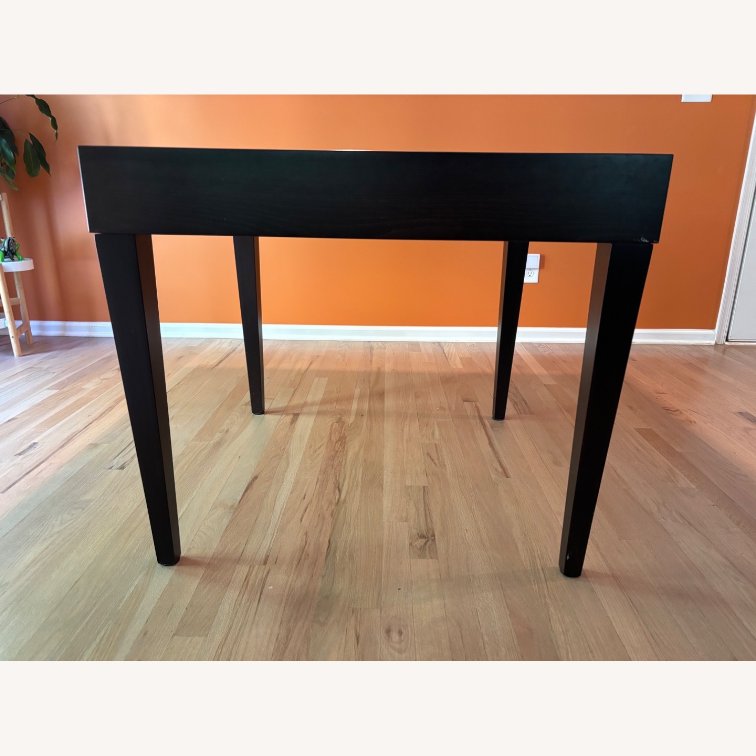 DWR Dining Set W Expandable Table - image-2