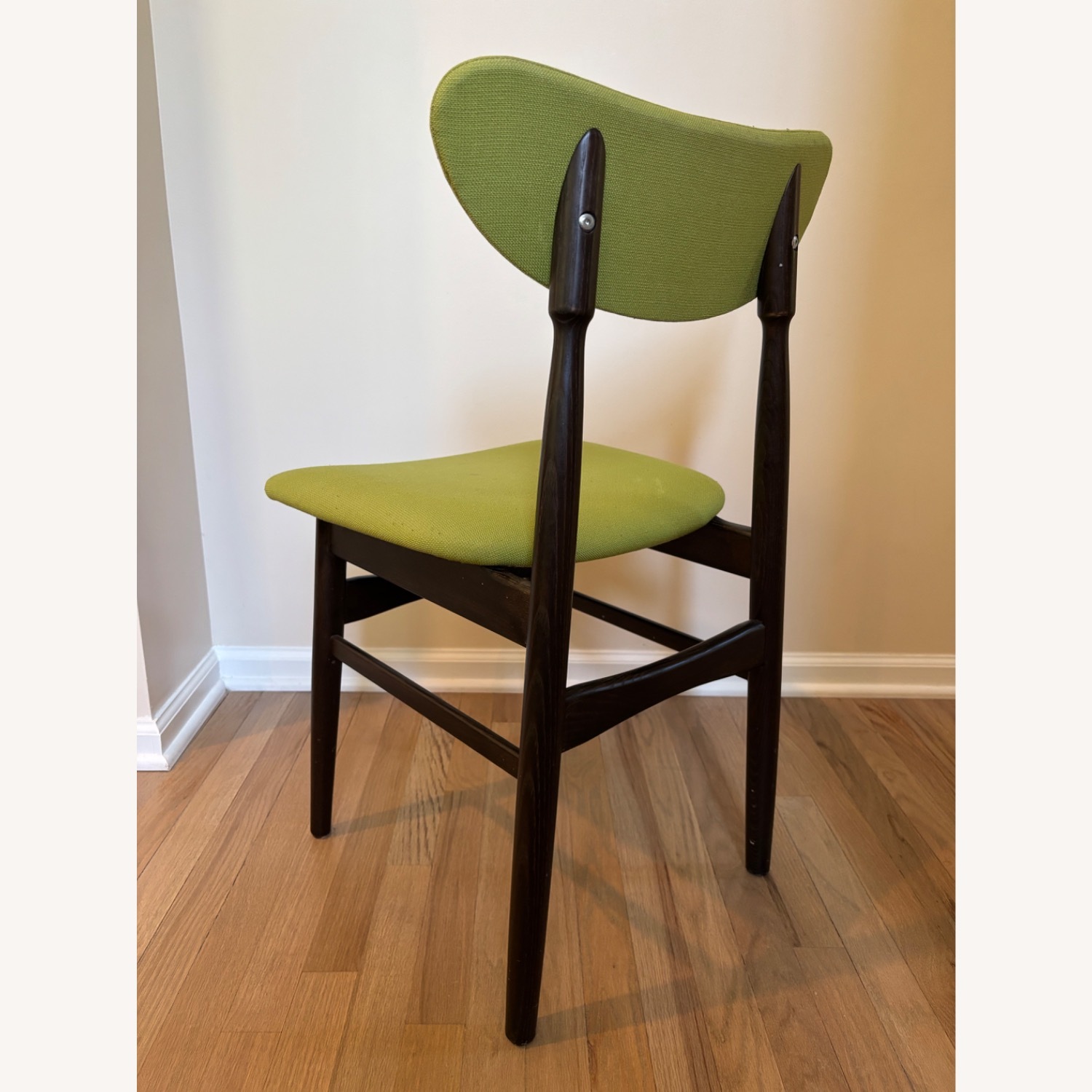 DWR Dining Set W Expandable Table - image-12