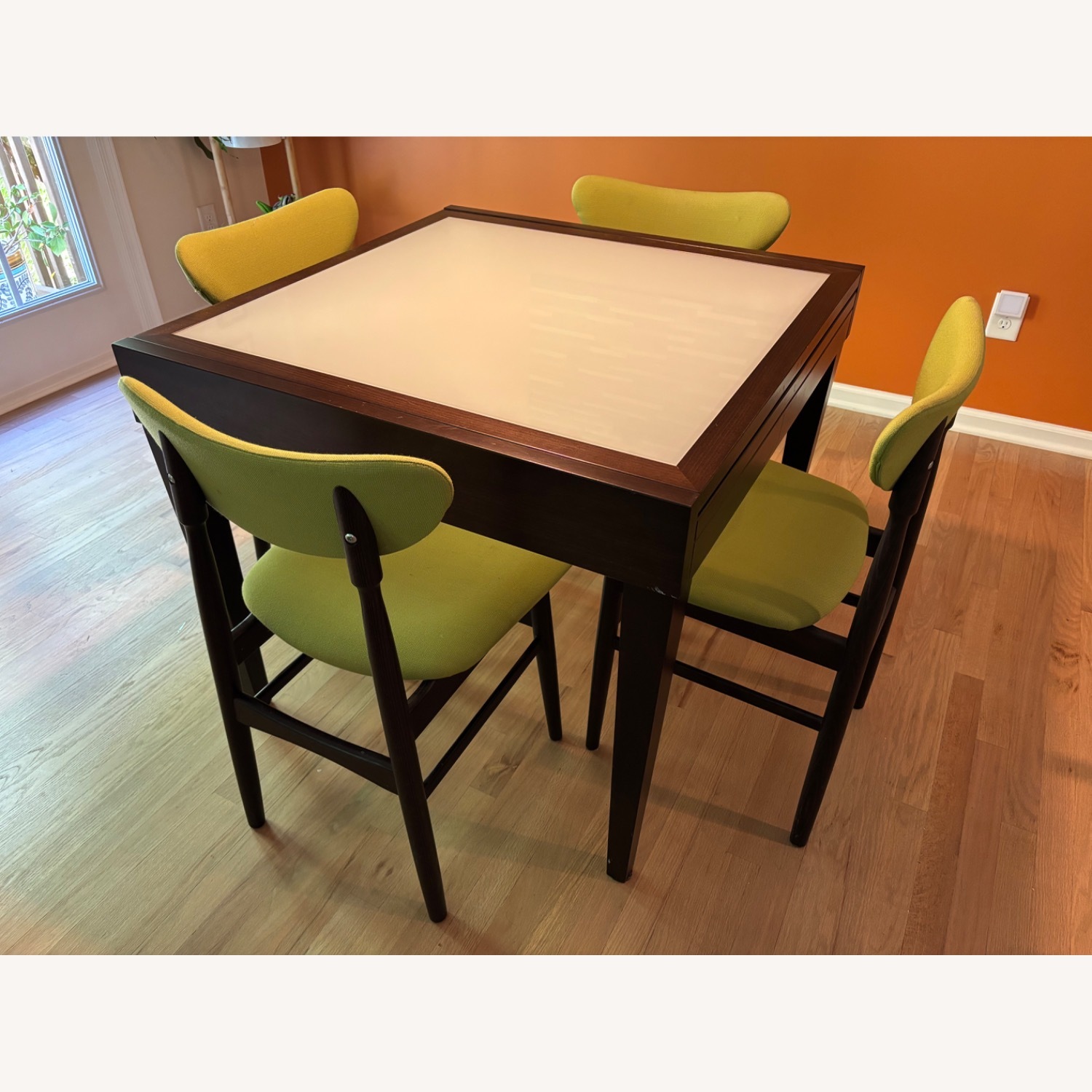 DWR Dining Set W Expandable Table - image-1