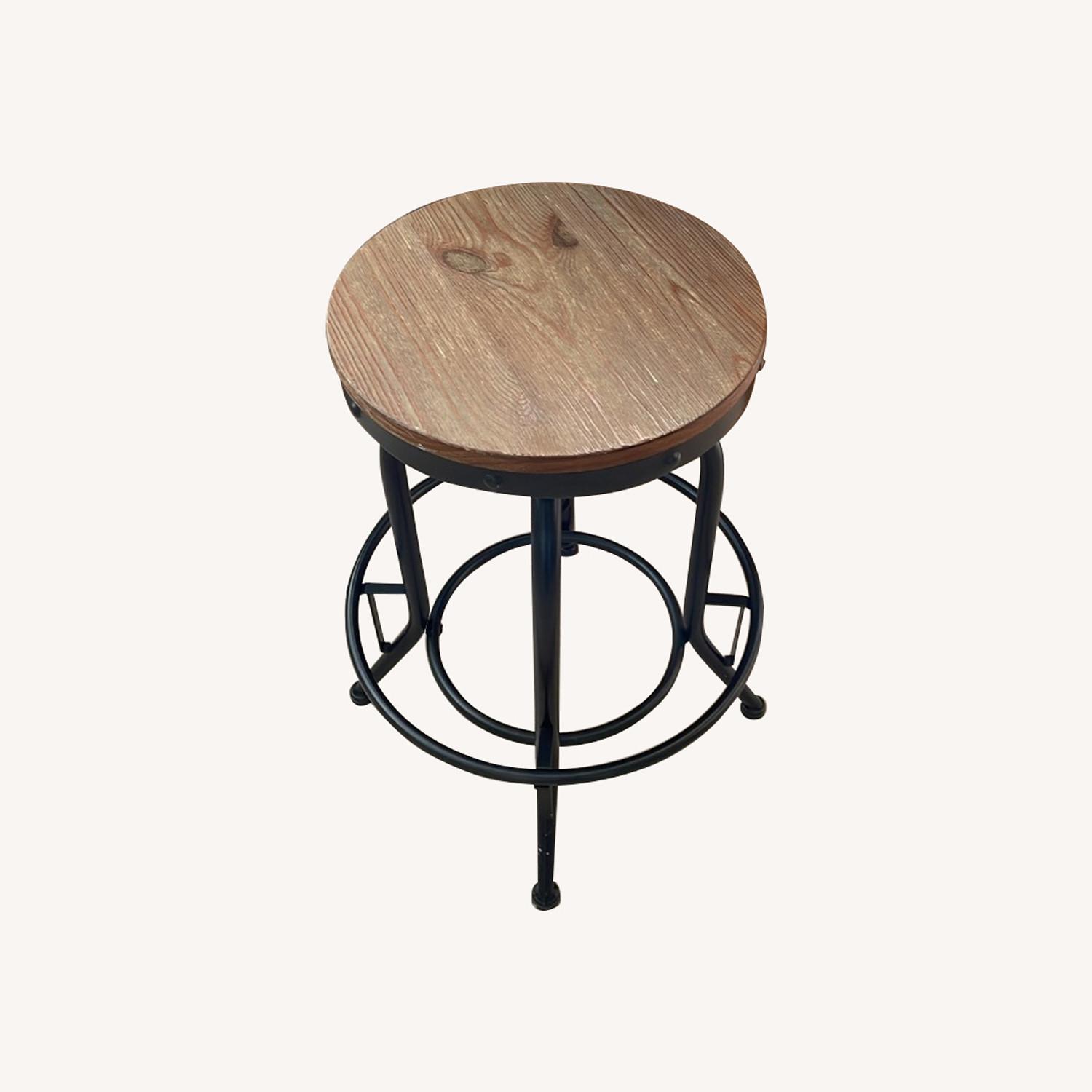Iron Base Barstool Sets With a Widen Top/Finish - image-0