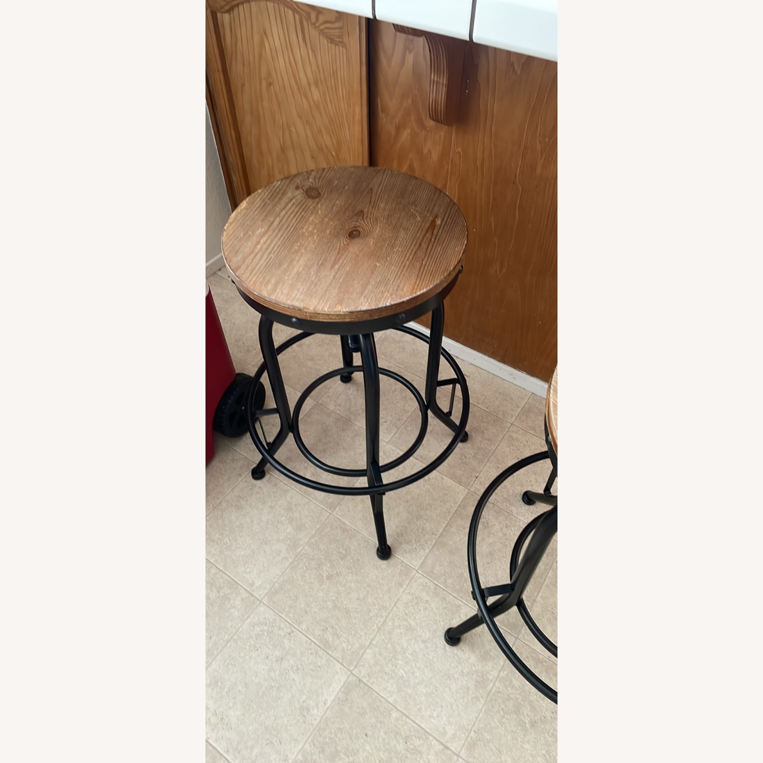 Iron Base Barstool Sets With a Widen Top/Finish - image-2