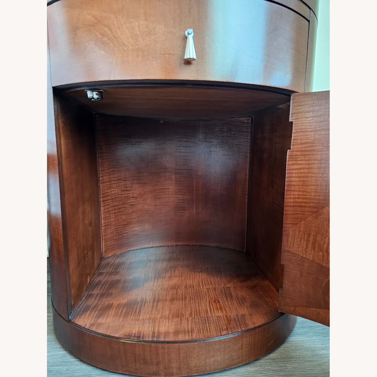 2 Baker Furniture Nightstands Barbara Barry Coll - image-8