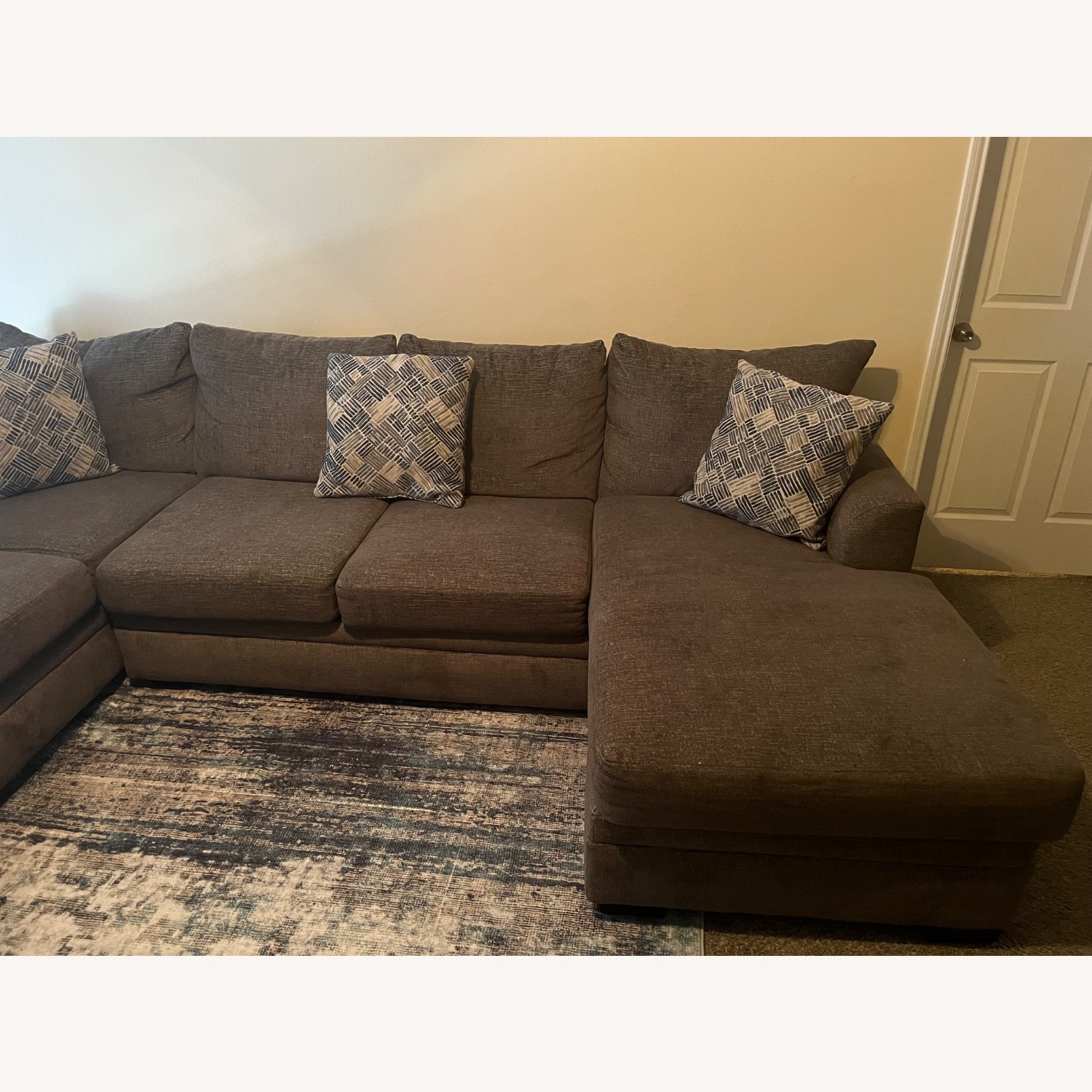 Rooms To Go Copley Sofa - image-3