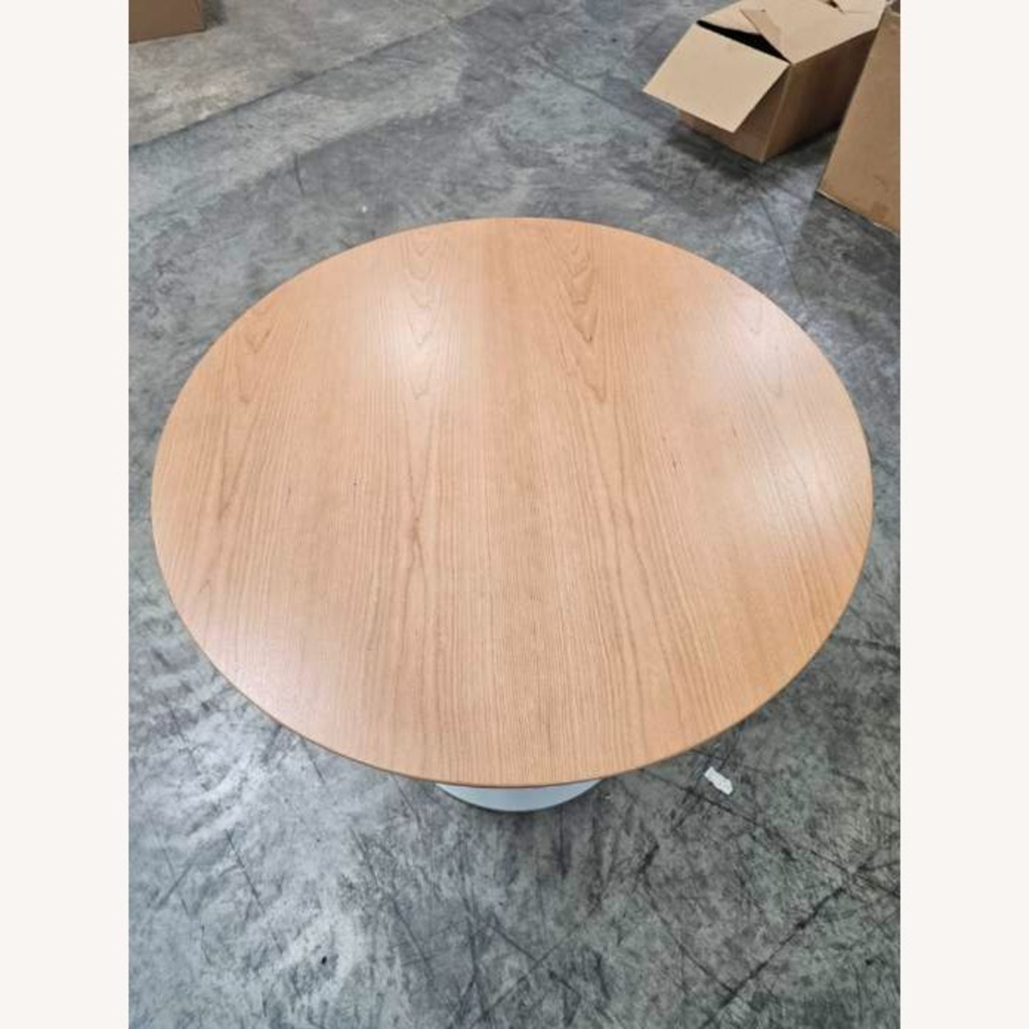 Touhy Solid Wood 30" Round Table - image-2