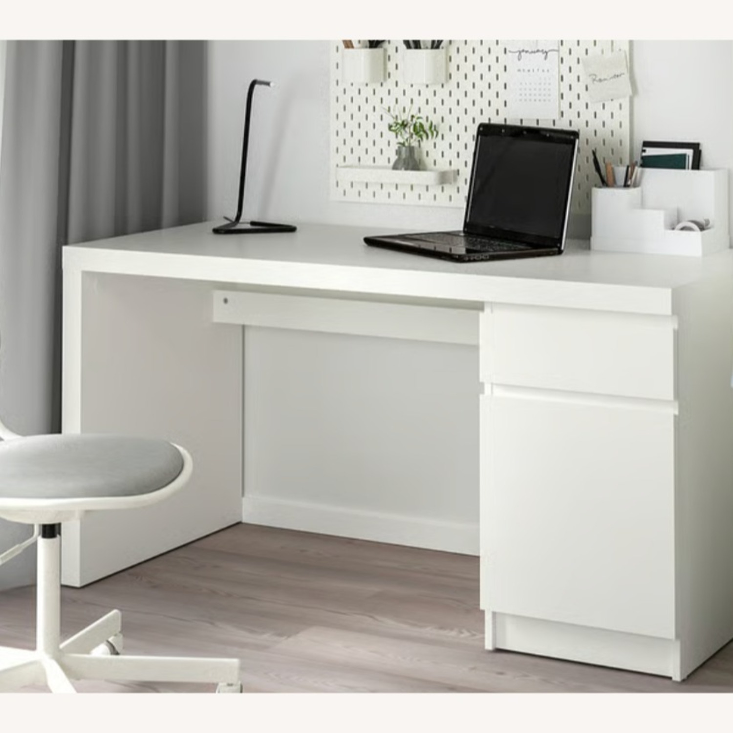 IKEA Malm Desk - AptDeco