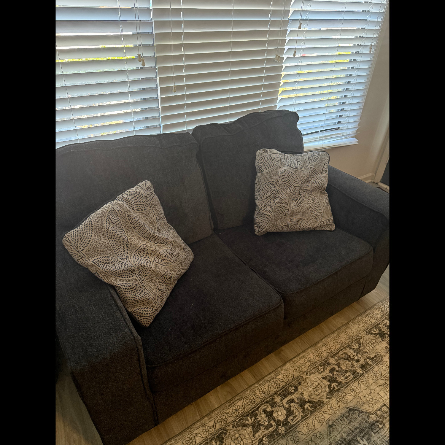 Good Living Room Couch - image-2