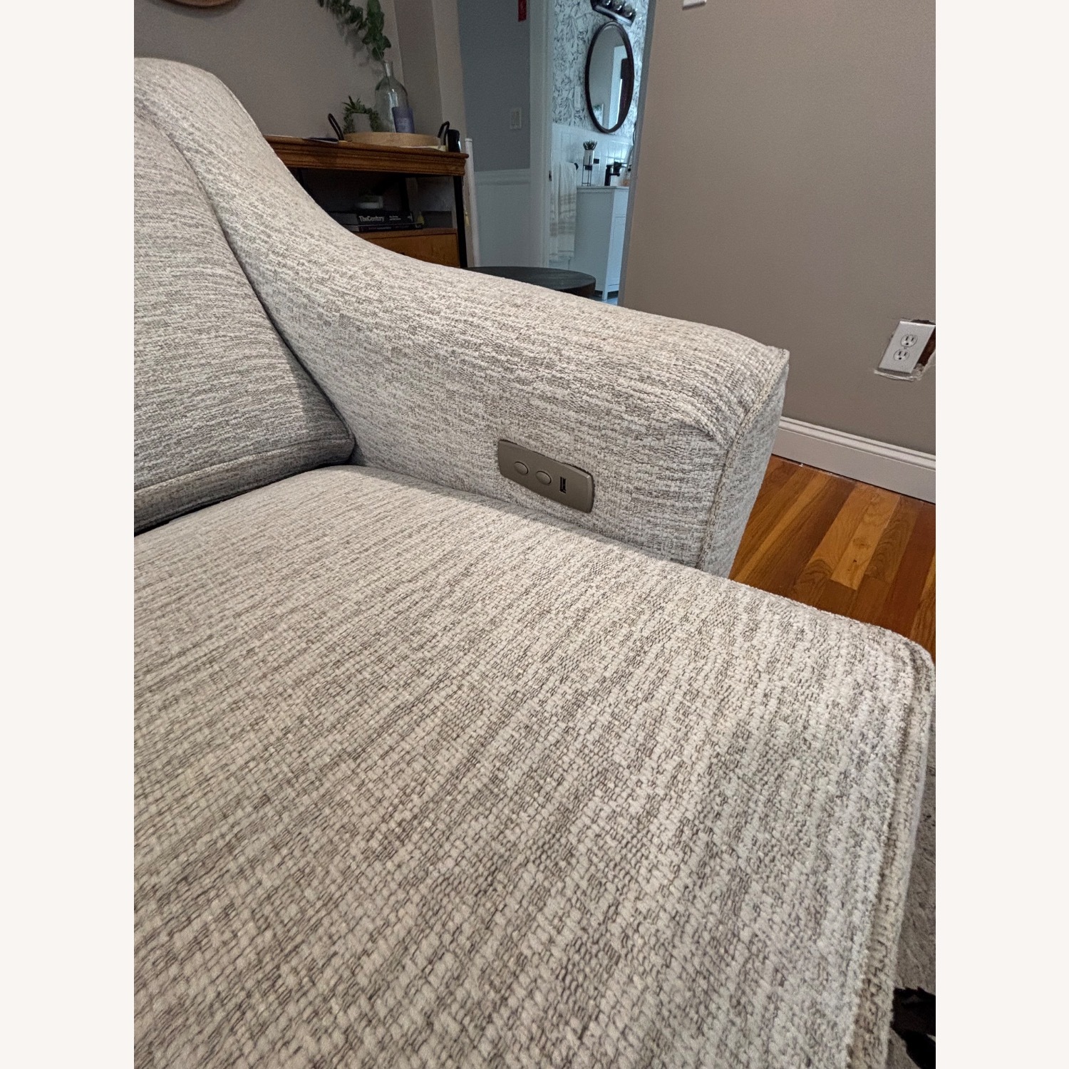 Sectional Couch - image-7