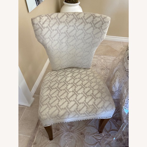 Used Dining Chairs  for sale on AptDeco