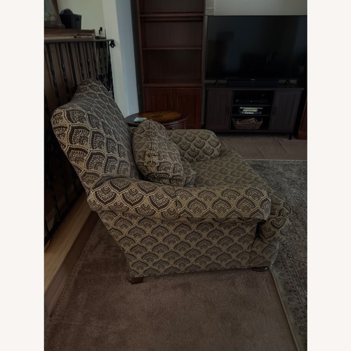 Used Oversized Chair for sale on AptDeco