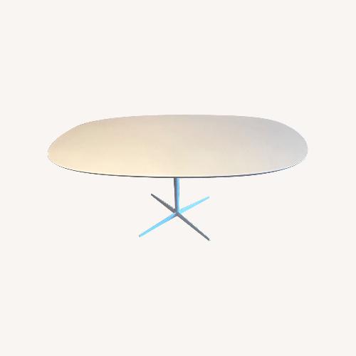 Used Arper Eolo Oval Dining Table for sale on AptDeco