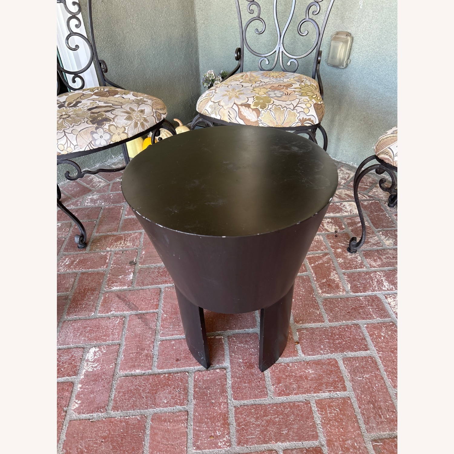 Kreiss Spartan End Table - image-1