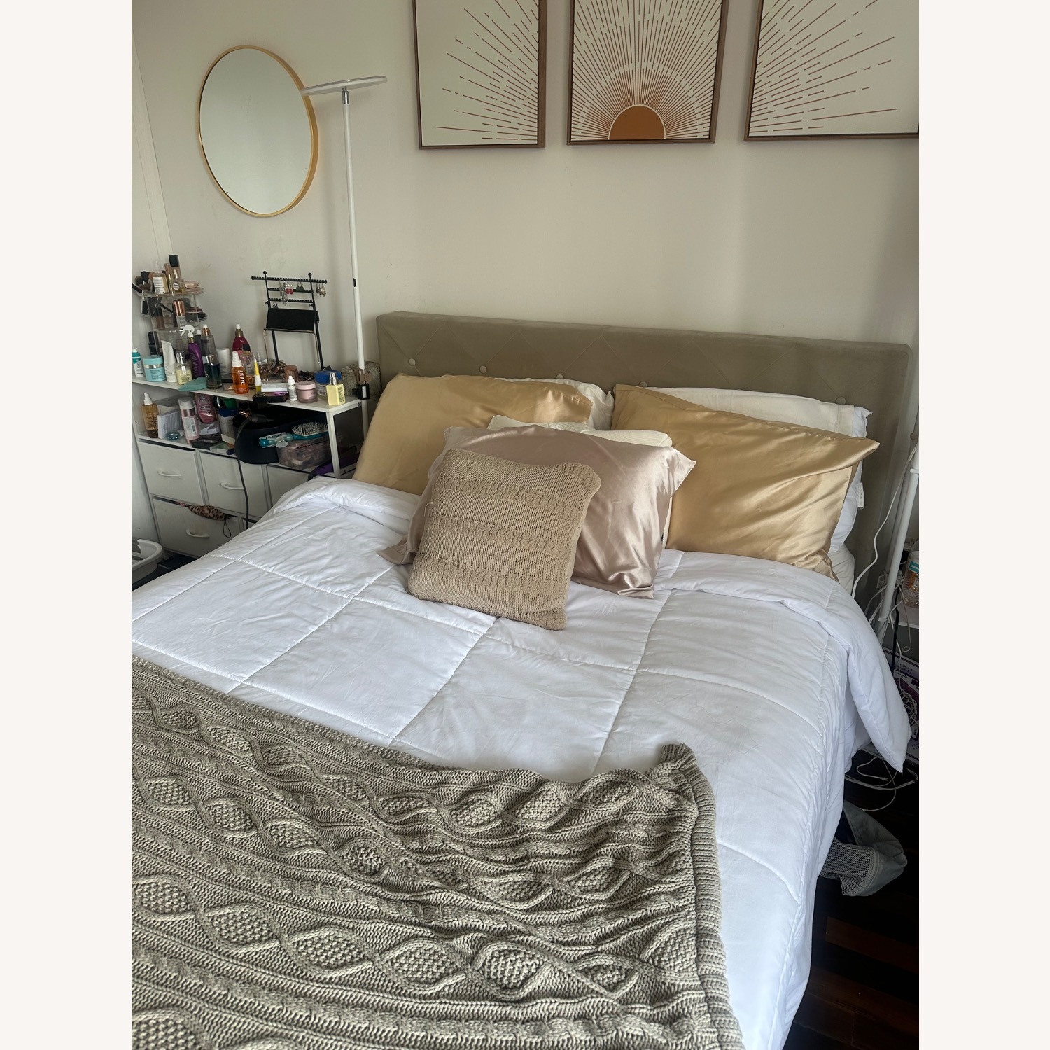 Zinus Shalini Upholstered Bedframe - image-2