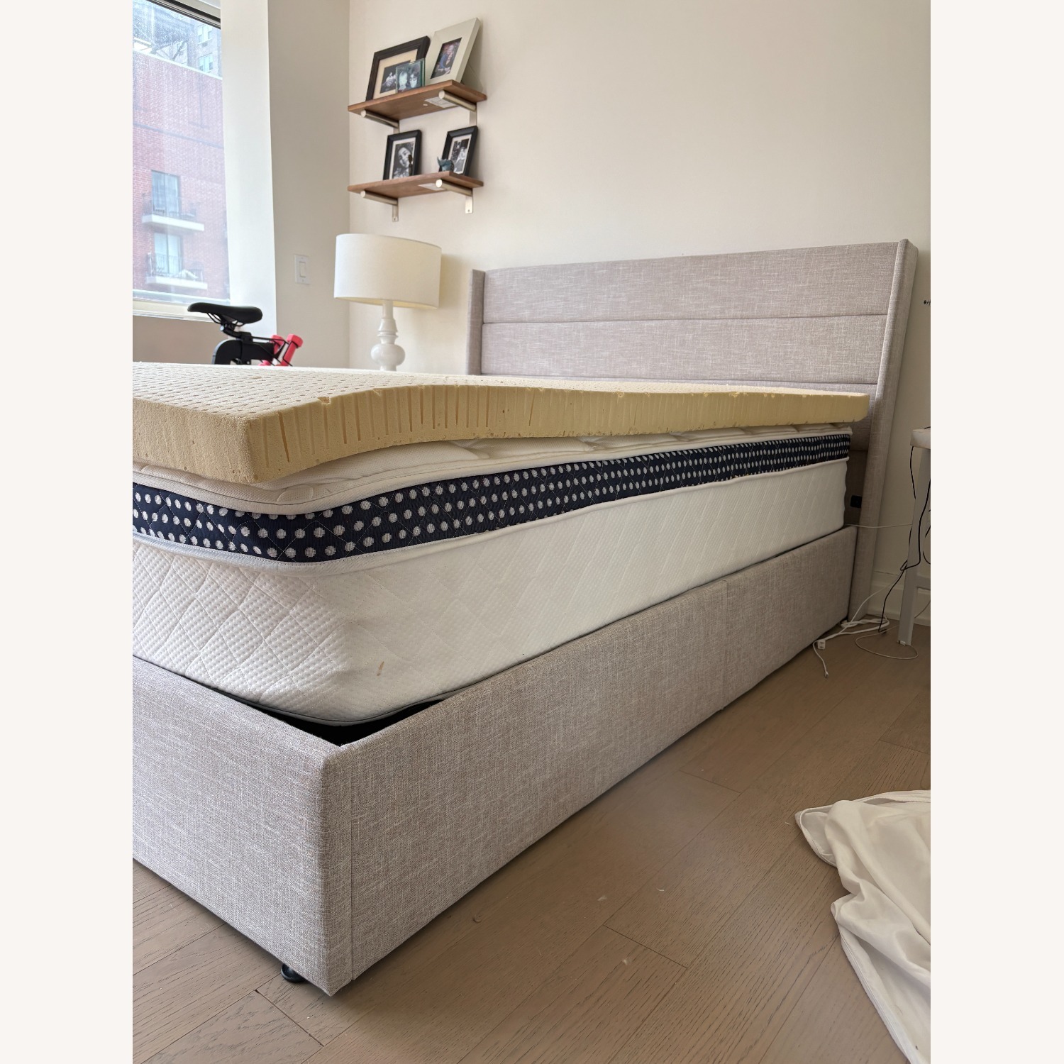マルモリ様  13050 ＋3800 Verdugo Hydraulic Lift Up Storage Upholstered Platform Bed