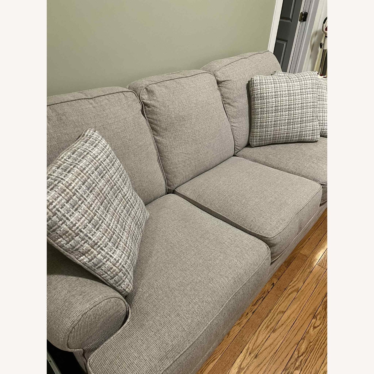 Comfy Gray Couch - image-3