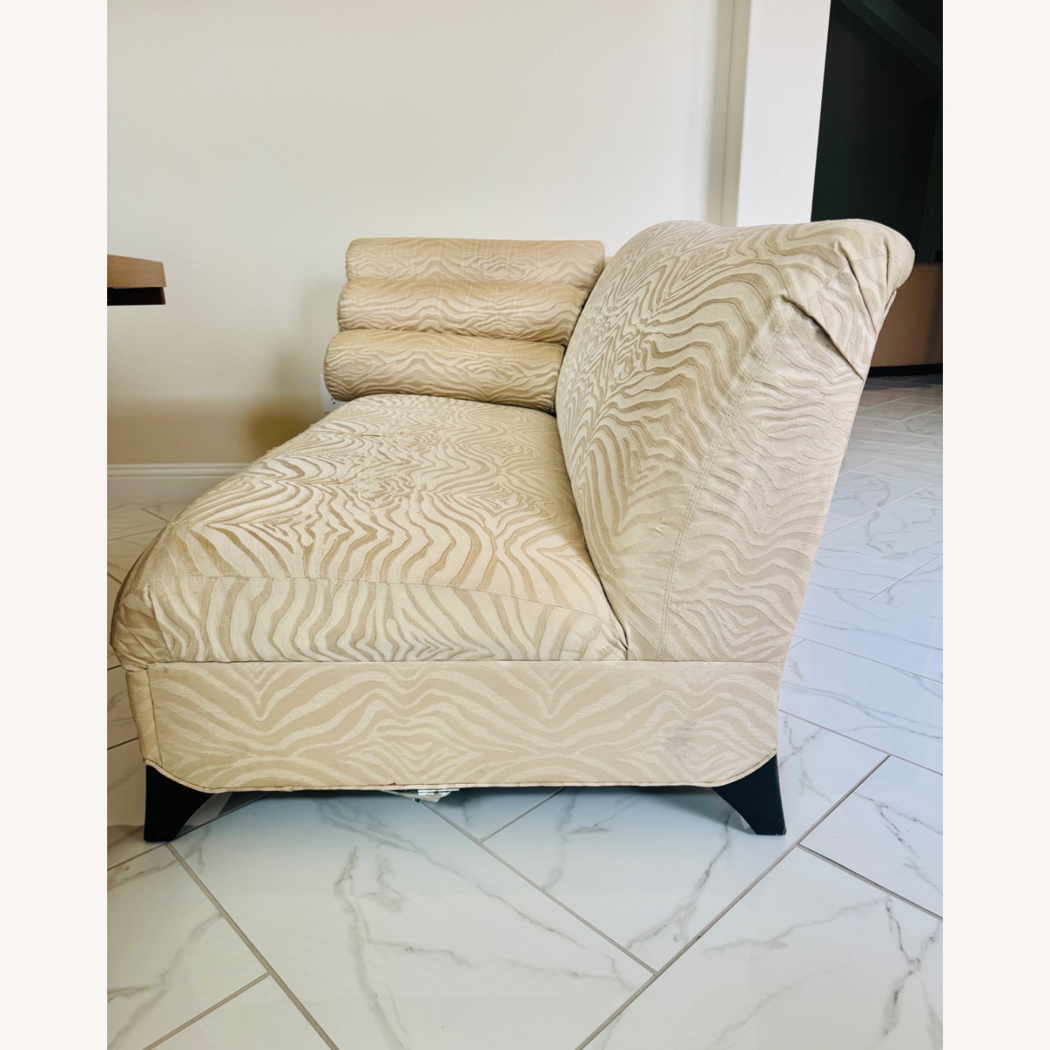 Beige Mid-Century Modern Styled Chaise Lounge - image-4